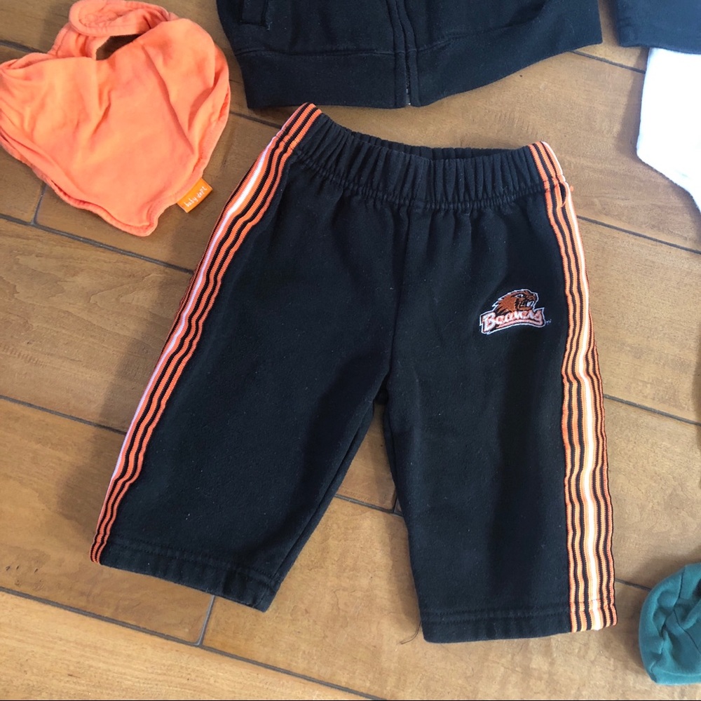 Sporty Baby 6 Piece Lot. ⚽️⚾️🏀🏈 Sz 6-9 months. - Picture 4 of 5